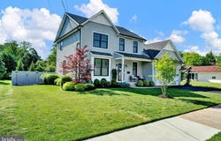 21 N CREST AVENUE, HAMILTON, NJ 08690