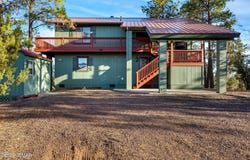 2901 Ridge Circle, Overgaard, AZ 85933