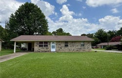 303  W Valley  ST, Ola, AR 72853