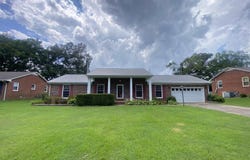 39 Gibbs Store Road, Murray, KY 42071