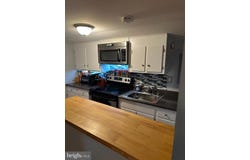884 MAIN ST, PENNSBURG, PA 18073