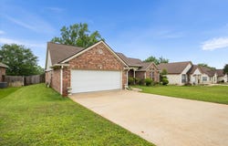 220 Sandstone Lane, Nacogdoches, TX 75965