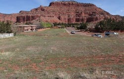 190 W Ladera Ln, Kanab, UT 84741