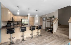 2413 S Ronsiek Ave, Sioux Falls, SD 57106
