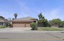 1491 Velasquez Ln, Tracy, CA 95377