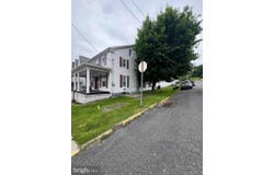 718 W PINE STREET, SHAMOKIN, PA 17872