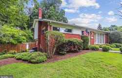 3909 WOODLAWN RD, CHEVY CHASE, MD 20815