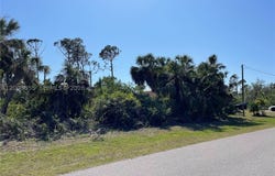 385 Albatross Rd, FL 33947