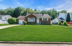 46 Park View Drive, Hazlet, NJ 07730