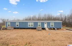 2450 J E Jones Road, Magnolia, KY 42757