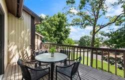 5 White Oak  LN, Holiday Island, AR 72631
