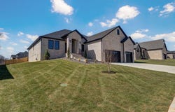 2023 N Silver Charm Avenue, Springfield, MO 65802