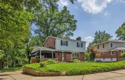 566 Saint Clair Dr, Penn Hills, PA 15147