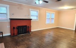 622 E Cedar Street, Seguin, TX 78155