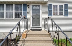 133 Oakdale Avenue, Pawtucket, RI 02860
