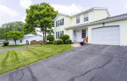 29 Rockhurst Drive, Penfield, NY 14526