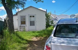 102-23 Russell Street, Hamilton Beach, NY 11414