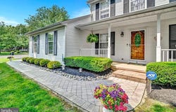 2 GRAPEVINE COURT, ROBBINSVILLE, NJ 08691