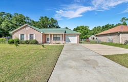 1232 Mapoles Street, Crestview, FL 32536