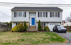 10 Flanders Street, Johnston, RI 02919