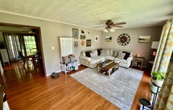 301 E. Pine Street, Albion, IL 62806