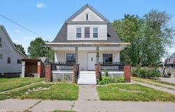 1708 S chilson Street, Bay City, MI 48706
