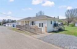 13 Depot Street, Clyde, NC 28721