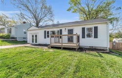 2411 NE 60th Street, Gladstone, MO 64118