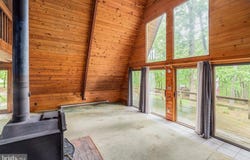 40 CRESTWOOD Drive, ELKTON, MD 21921