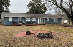 Hayesville, NC 28904