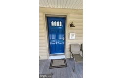 27-33 W BAINBRIDGE STREET, ELIZABETHTOWN, PA 17022