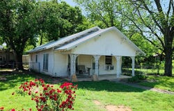 105 S Anderson Street, Rising Star, TX 76471