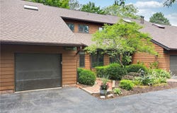 30105 Center Ridge Road unit: B, Westlake, OH 44145
