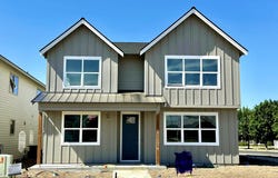 21174 NE Beall Drive, Bend, OR 97701