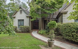 105 Willow Wood Drive, Alexander City, AL 35010