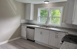 279 Hunter Dr., Chavies, KY 41727