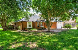 183 Cypress Point, Meadowlakes, TX 78654