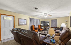 485 Veach Rd, Reynolds Station, KY 42368