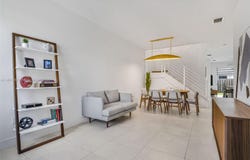 10263 NW 72nd St, Doral, FL 33178