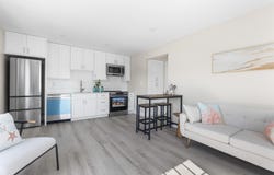 112 West Main Street, Hyannis, MA 02601