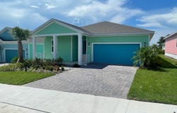 1010 FIESTA KEY CIRCLE, LADY LAKE, FL 32159