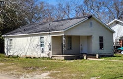300 W Convington Ave, Opp, AL 36467