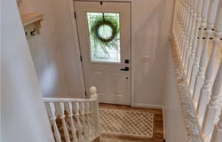 890 Geneva Street SW, Sugarcreek, OH 44681