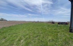 000 E Gilchrist Road, Farmington, IL 61531