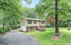 221 HAMPTON DR, SPOTSYLVANIA, VA 22551