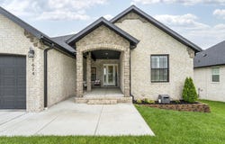 1674 N Marlowe Avenue, Springfield, MO 65802