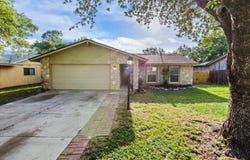 923 Saddlebrook Dr, San Antonio, TX 78245