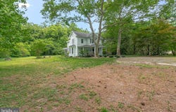 3952 IRVINGTON RD, IRVINGTON, VA 22480
