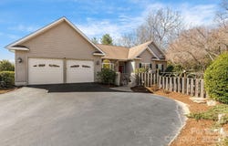 585 Rickel Drive, Hendersonville, NC 28739