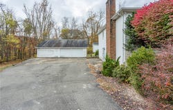 115 Acadia Ln, Apollo, PA 15613